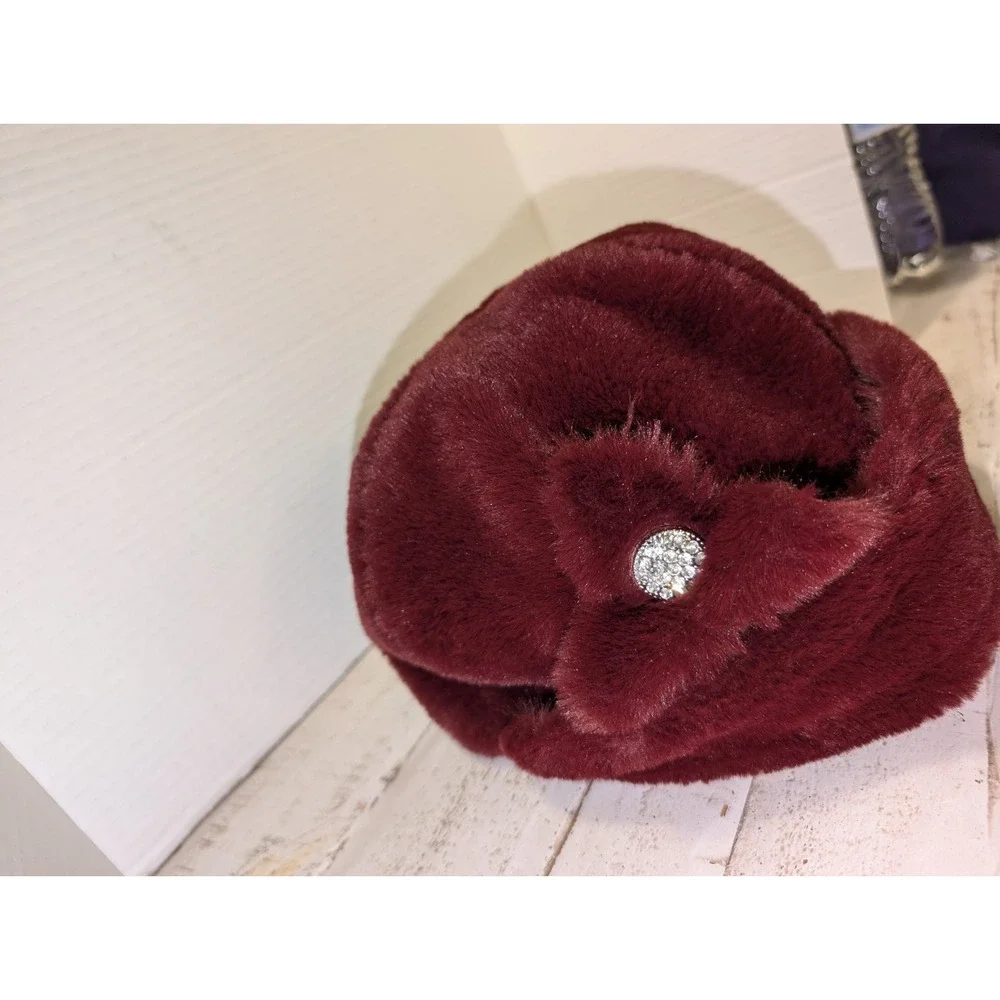 Faux Fur Wine Red Hat With Rhinestone Button